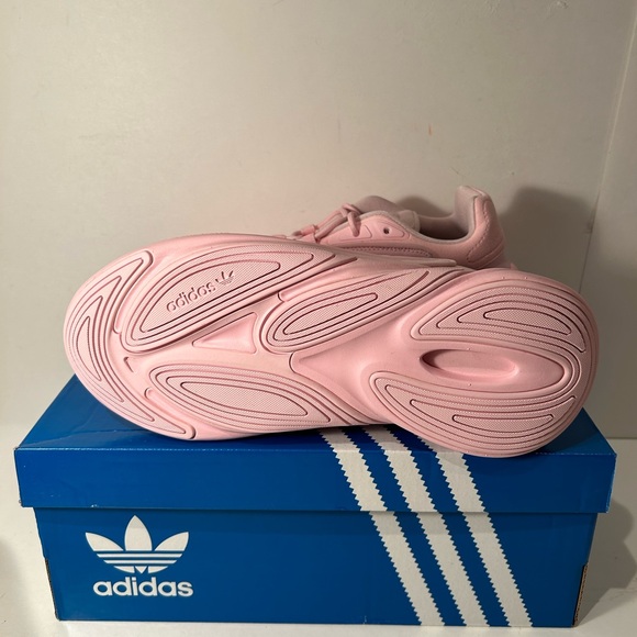 Adidas Ozelia Pink - Picture 2 of 5